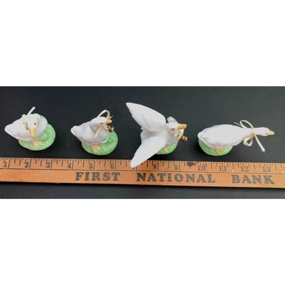 1980's Vintage Bone China Miniature Geese, Set of 4. - Picture 2 of 15
